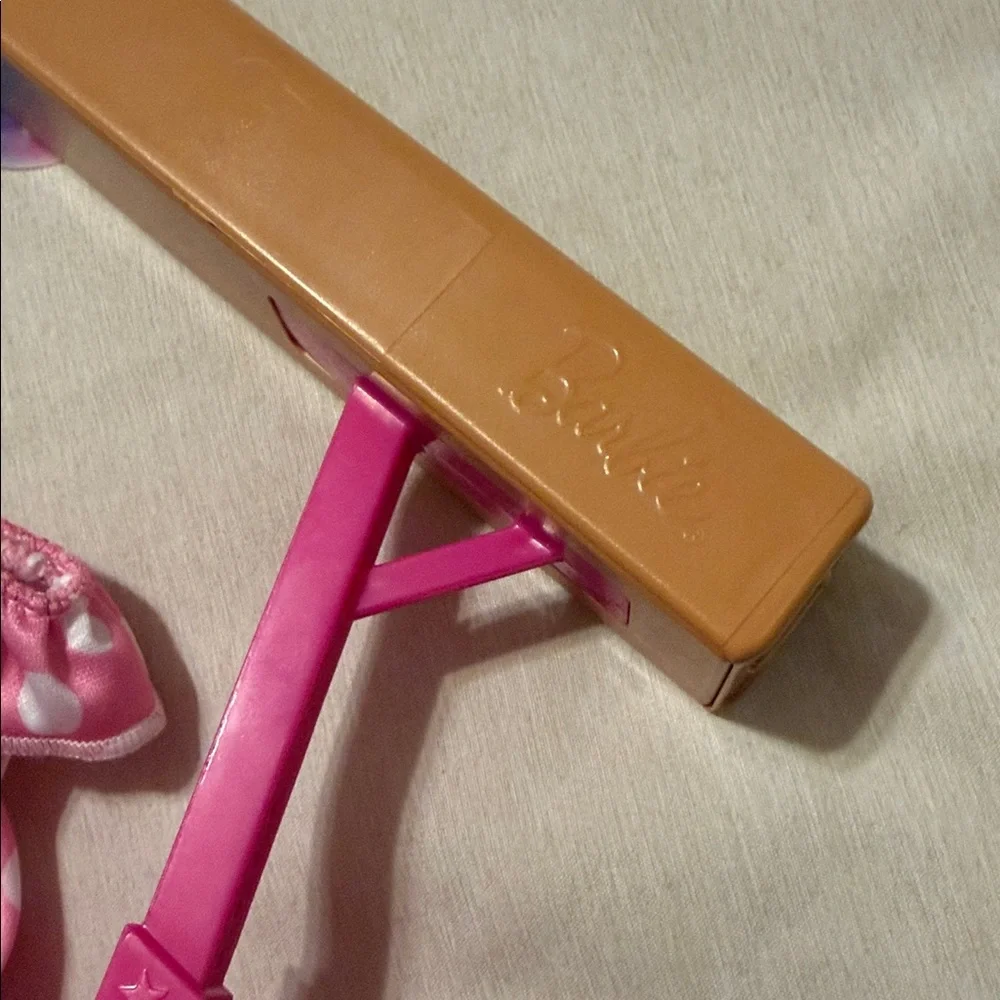 Barbie dive into